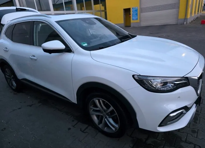 MG EHS 1.5 T Luxury Auto Luxury