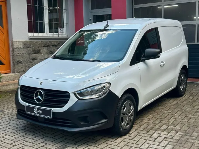 Mercedes-Benz Citan- 1HAND-Kamera-MBUX-SHZ-Navi