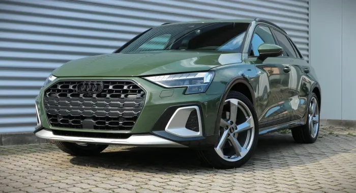 Audi A3 allstreet S-line, Matrix, Assistenz, 19 ZOLL