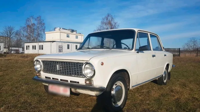 Lada 21013, Baujahr 1984, Leder, 40000 km,...