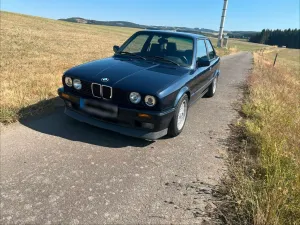 BMW 325i E30