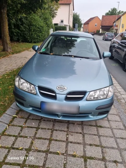Nissan Almera