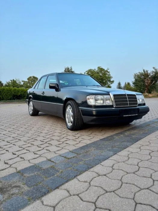 Mercedes-Benz 400 E W124 V8