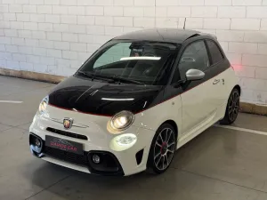 Abarth 595 1.4 Turbo T-Jet 165 CV Scorpioneoro