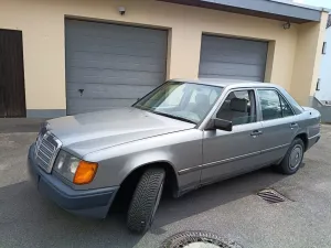Mercedes-Benz MB W124 200D EZ1988 Rostfrei!