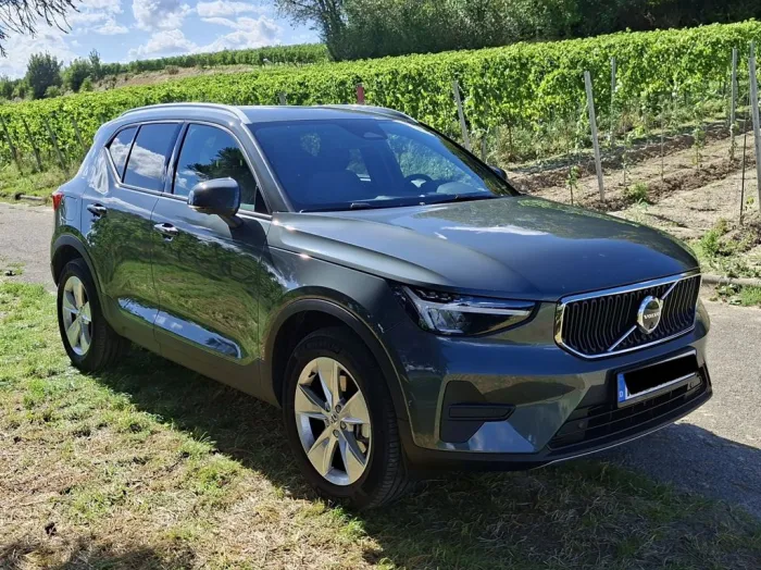 Volvo XC40 Core, B3 Mild-Hybrid, Forest Lake, 360°