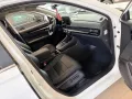 Honda CR-V Hybrid e:HEV 2.0 i-MMD 2WD Elegance