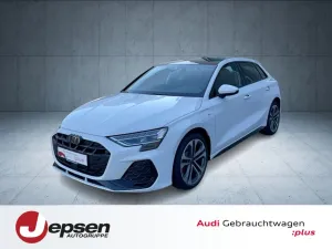 Audi A3 Sportback S line 45 TFSI e S tr. PANO Matrix