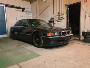 BMW Bmw e38 730i v8