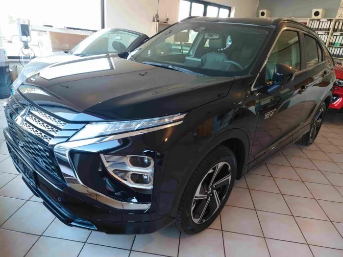 Mitsubishi Eclipse Cross PLUS Select Plug-in Hybrid