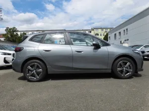 BMW 220i Active Tourer AHK LED adapt. FA PA DAB