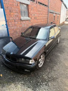 BMW E36 323i M52B25