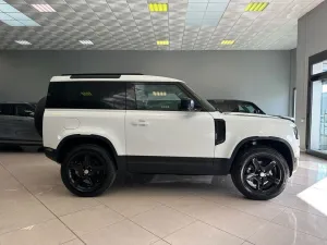 Land Rover Defender Defender 90 3.0d i6 mhev SE 