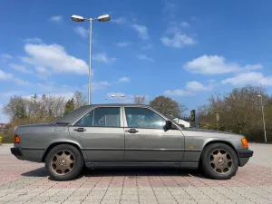 Mercedes-Benz Mercedes W201 2.0E 1. Serie / Rostfrei seh...