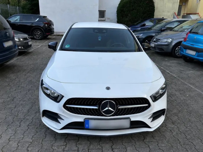 Mercedes-Benz A180 AMG - Voll - MBUX - Ambiente - AR-Navi - TW