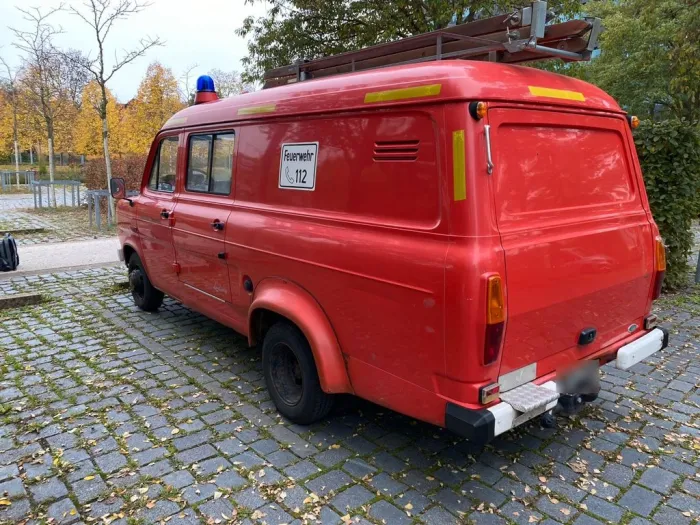 Ford Transit Oldtimer - ehm. Feuerwehrauto
