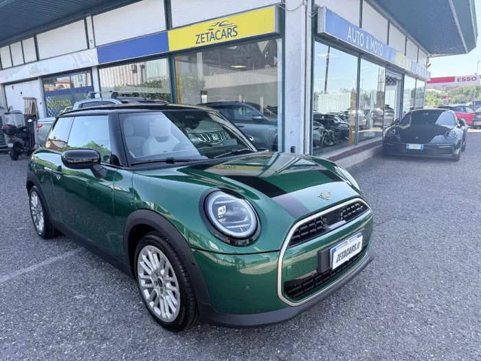 MINI Mini Cooper 3 Porte C Favoured 1.5 Auto
