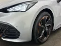 Cupra Born CarPlay LED ACC