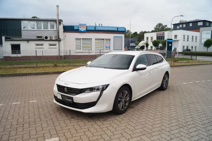 Peugeot 508 SW Allure Navi 180° Kamera AHK voll service