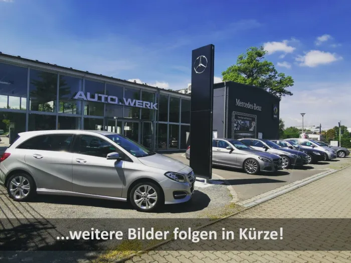 Mercedes-Benz GLA 200 AMG*MEMORY*LED*PANORAMA*AHK*KAMERA