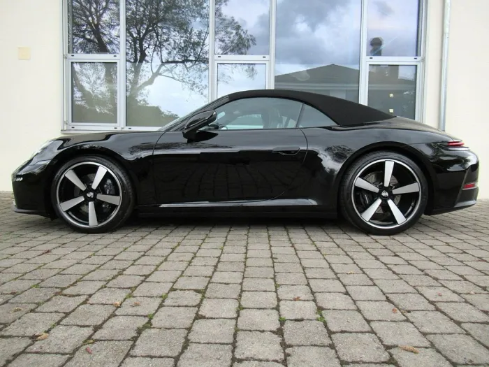 Porsche 992 CABRIO EXCL ABGAS CHRONO SPORTSI+ BELÜ+GT/21