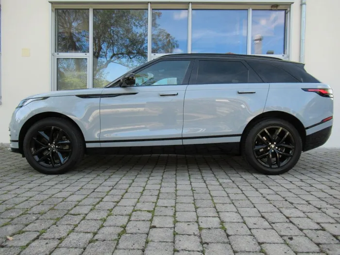 Land Rover NEW D300 DYN SE HEAD-UP BLACK PANO 3D+eAHK NP101