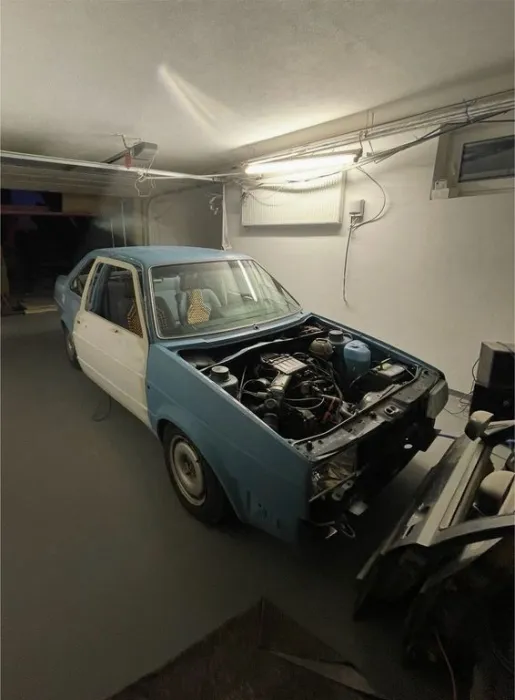 Volkswagen VW Jetta 2
