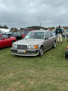 Mercedes-Benz 230E W124 - Automatik - Rost...