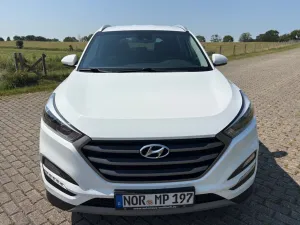 Hyundai TUCSON - Kamera - AHK - Alufelgrn-Tüv neu