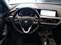 BMW 118i Advantage, Kamera, Wireless Charging