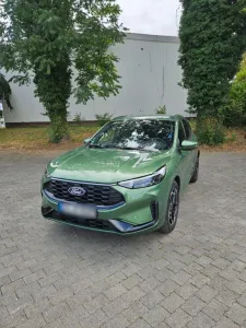 Ford KUGA Euro ST Line 5 Tg. green metallic