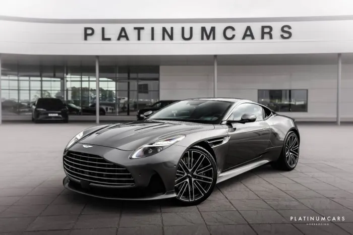 Aston Martin DB12 Coupé 680hp 2025 / 