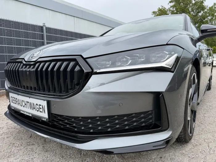 Skoda Superb 2.0TDI DSG 4x4 Sportline Led Navi Leder