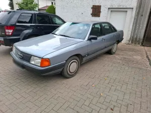 Audi 100 c3