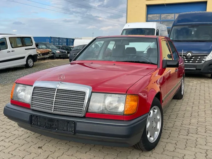Mercedes-Benz 200 D guter Zustand mit H-Kennzeichen