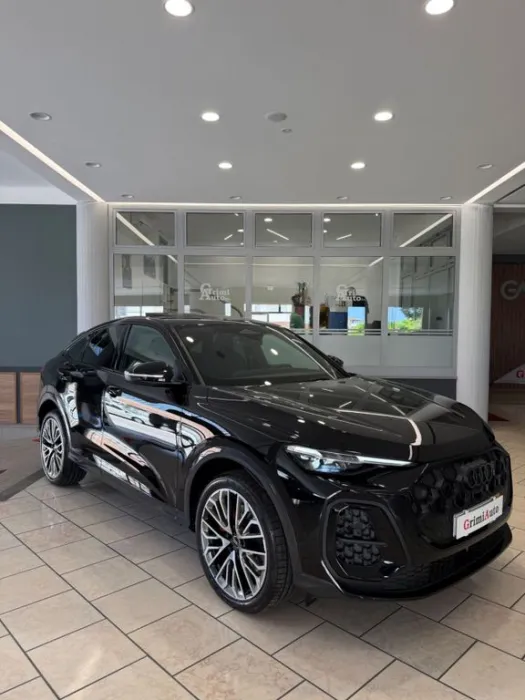 Other Audi Q5 SPB 40 TDI quattro S tronic Identity Bla