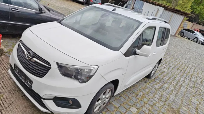 Opel Combo Life 1.5 Diesel 75kW S/S Innovat. 5 Sitzer
