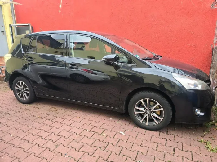 Toyota toyota verso Familien Auto top Zustand 1,6...