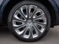 Bentley Bentayga EWB Mulliner V8