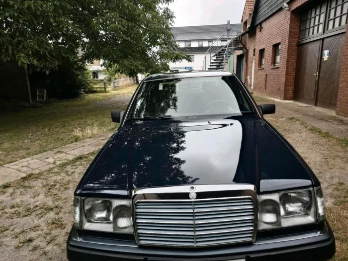 Mercedes-Benz Mercedes Benz W124 Oldtimer
