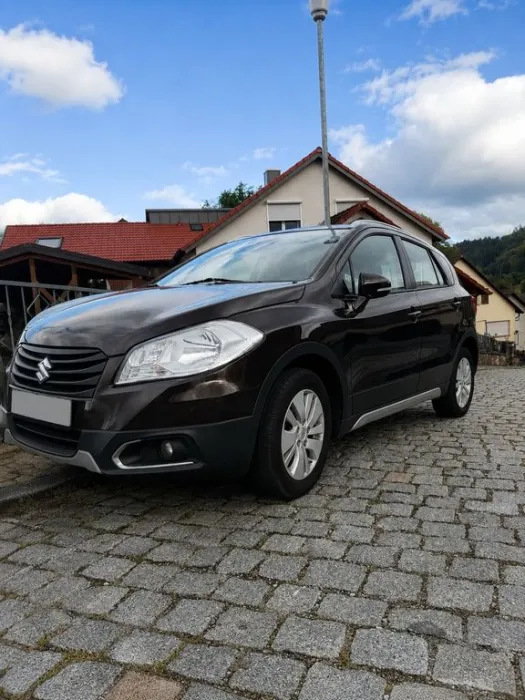 Suzuki (SX4) S-Cross 1.6 Comfort+ 4WD CVT Comfort+ / 