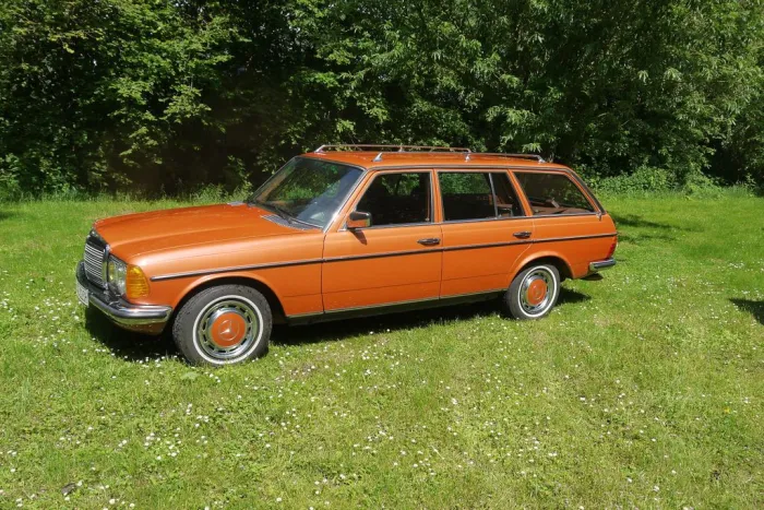 Mercedes-Benz 250 V8 500 TE aus Neuteilen bitte lesen
