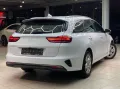 Kia Ceed 1.6 CRDi Mild Hybrid Vision Automatik Navi 