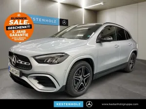 Mercedes-Benz GLA 200 AMG+AHK+PANO+360°+DISTR+PARK+LED