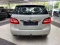 Mercedes-Benz B 180 Urban Automatik Navi RueFaKa Teilleder AHK