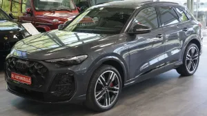 Audi Q5 2.0 TDI S-LINE*AHK*PANO*HUD*LUFT*NAPPA*CARBON