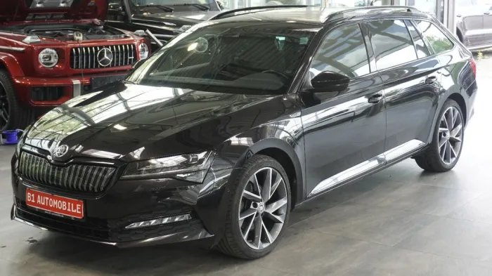 Skoda Superb Combi Sportline iV *AHK*ACC*STHZ*KAM*LED*