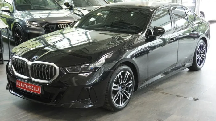 BMW i5  40 xDrive M Sport*HUD*INNOV*LED*B&W*