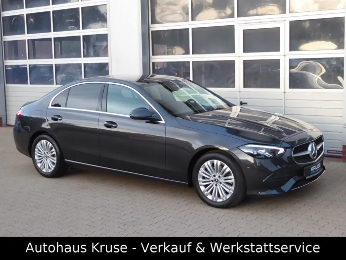 Mercedes-Benz C 180 AVANTGARDE ADVANCED+AHK+360°-KAMERA