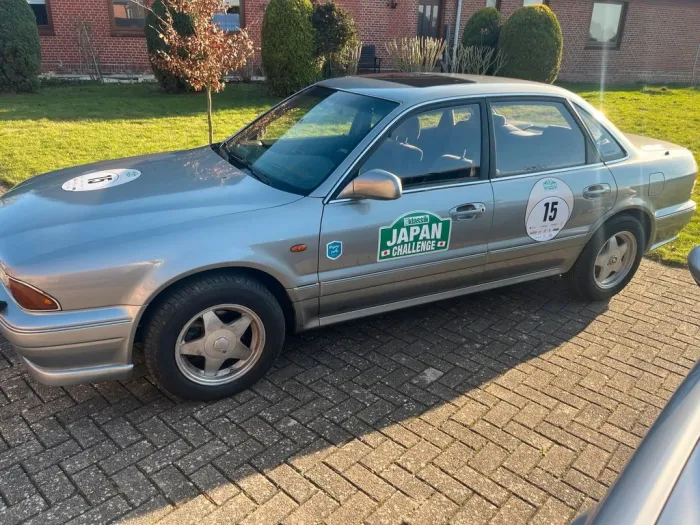 Mitsubishi Sigma 3.0 V6